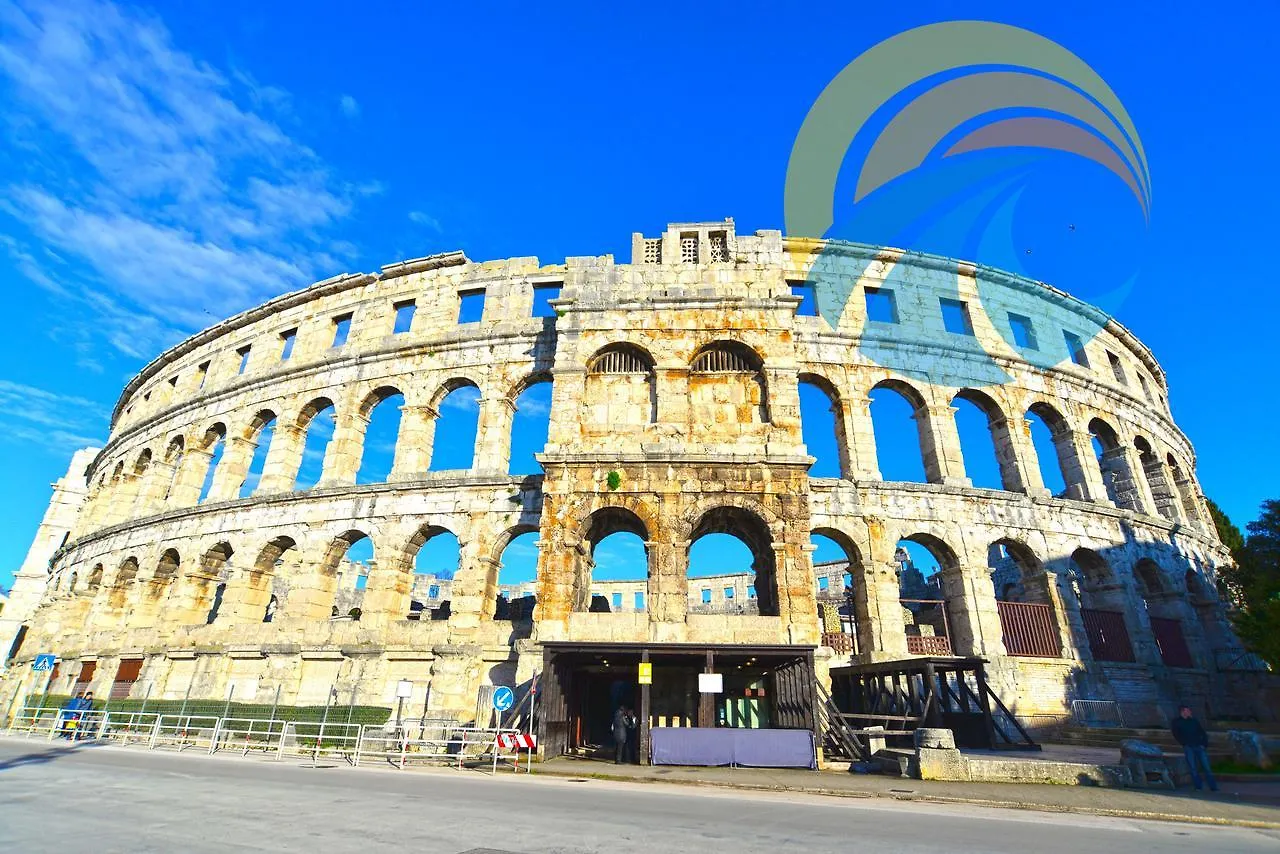 Apartments Mladen 1588 Pula